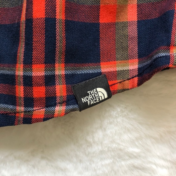 The North Face Plaid Long Sleeve Button Down - Picture 3 of 10